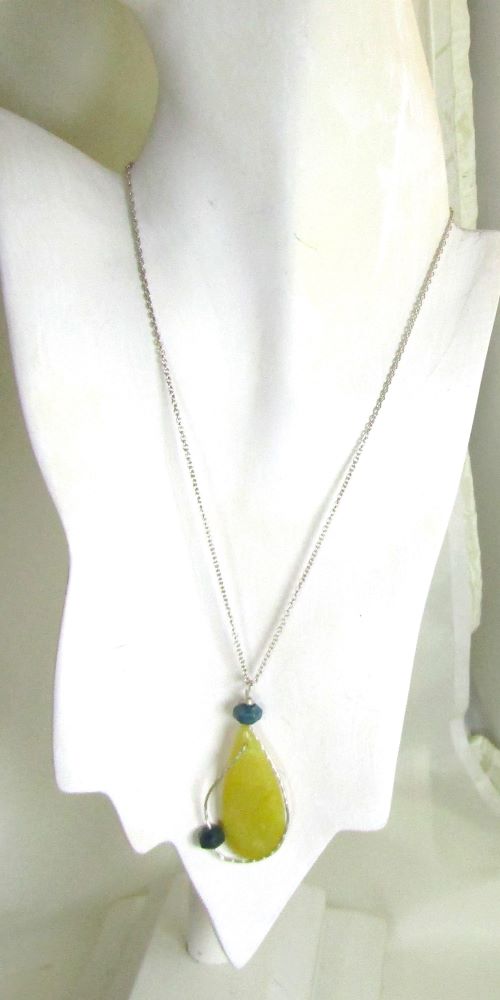 Serpentine New Jade Wire Wrapped Pendant Necklace