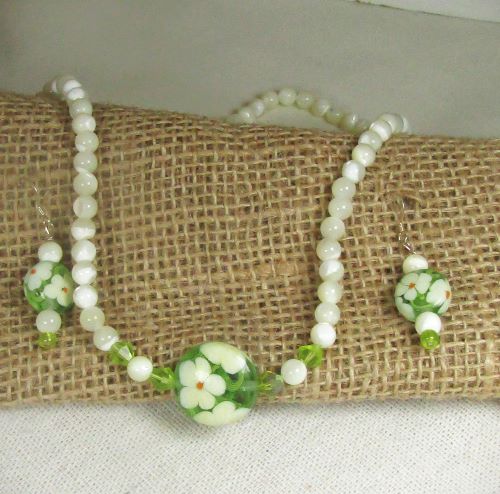 Pearl Necklace & earrings