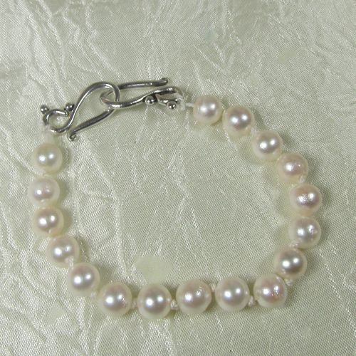 Child's Pearl Bracelet White