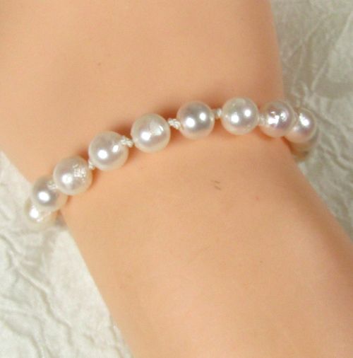 Child's Pearl Bracelet White