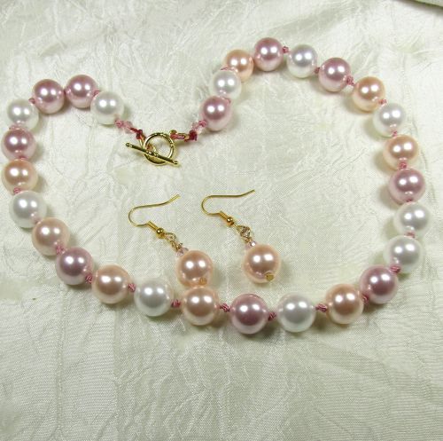 Pink Pearl Necklace & Earrongs