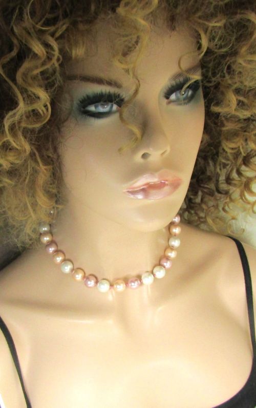 Pink Shell Pearl Necklace & Earrings