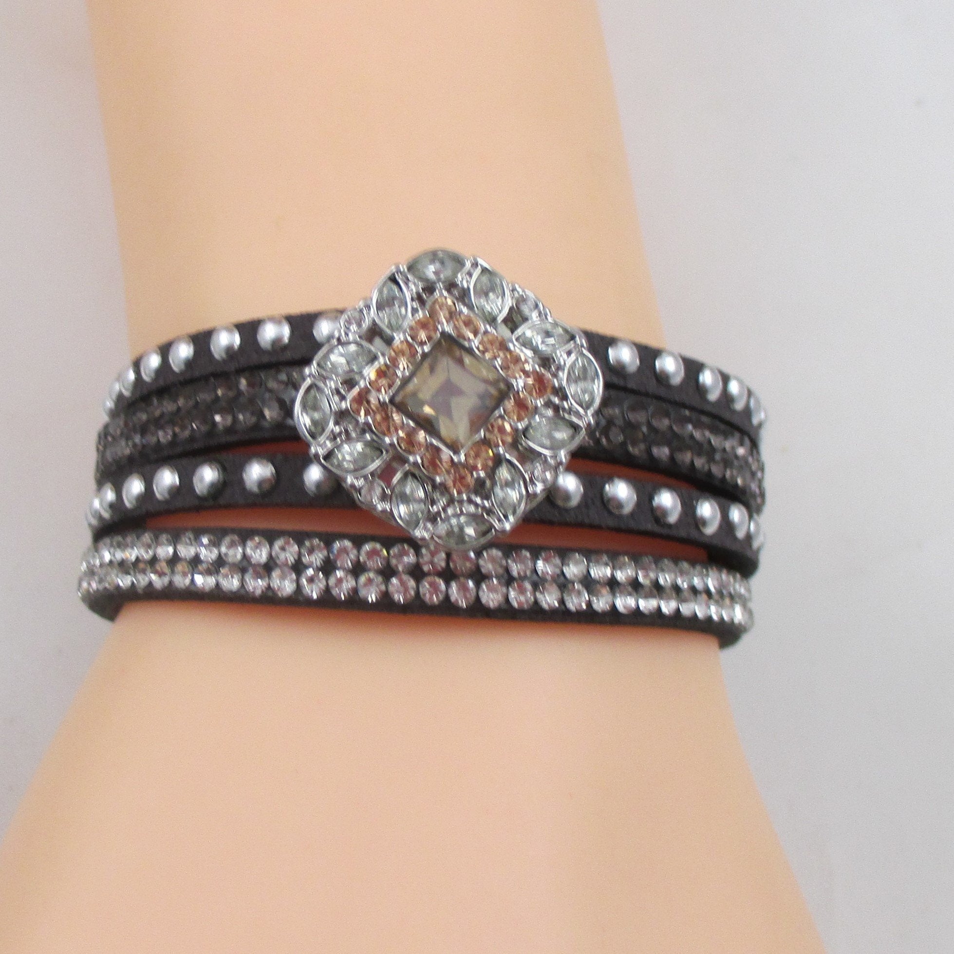 cuff bracelets with sparkles in leather