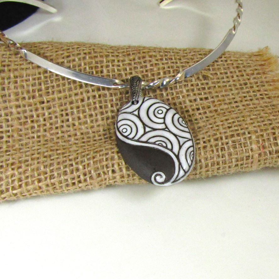 Silver chocker with black & white Handmade Pendant