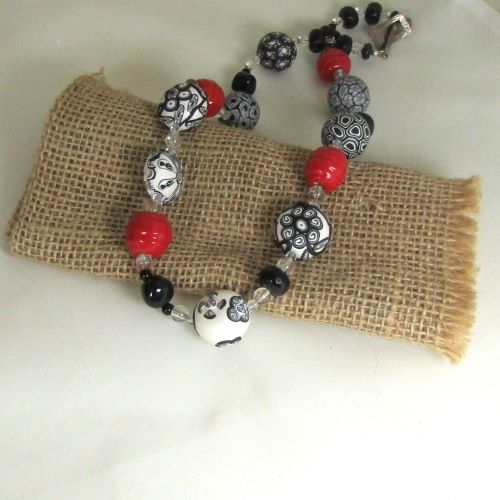 Black White and Red Handmade Necklace Samunnet & Kazur