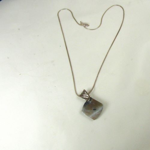 Designer Cut Labradorite Gemstone Pendant Necklace