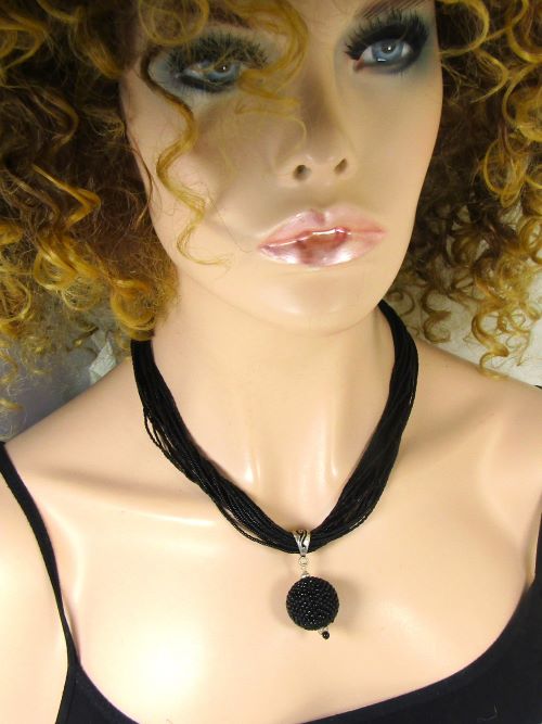 Exquisite  Black Beaded Pendant Necklace