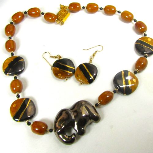 Kazuri Elephant Necklace & Earrings in Antique Gold