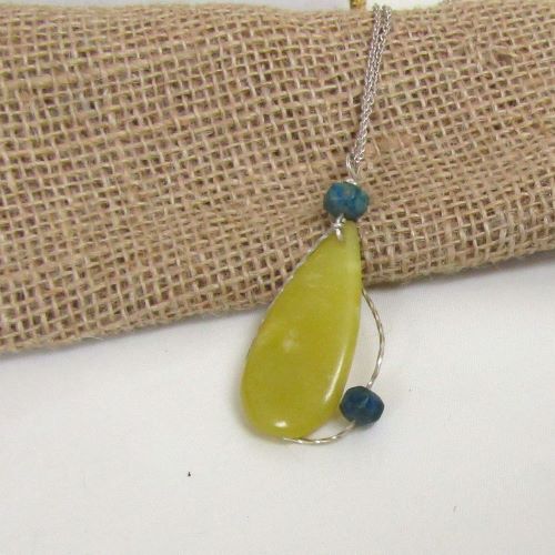 Serpentine New Jade Wire Wrapped Pendant Necklace 