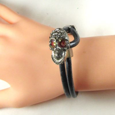 Grey Leather Cord Bracelet with Sparkly Skull