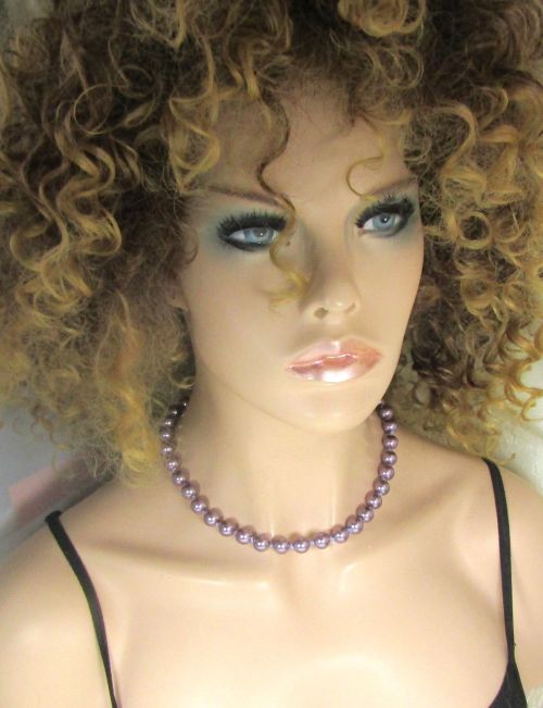 Classic Pearl Necklace in Violet