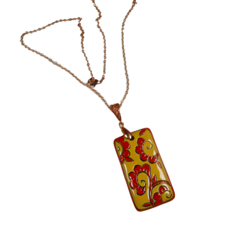 pendant necklace