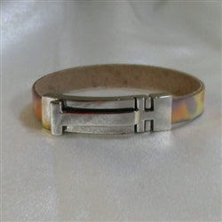 Classic pastel colored leather braclet with shinny silver clasp
