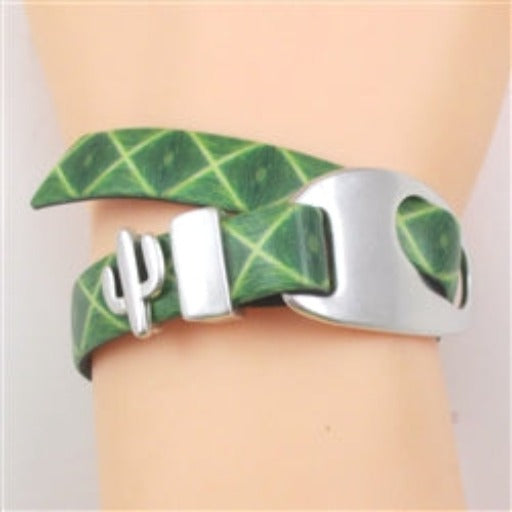 Classic ultra-light green  PVC  cord braclet with silver buckle clasp