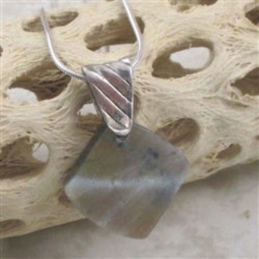 Designer Cut Labradorite Gemstone Pendant Necklace - VP's Jewelry