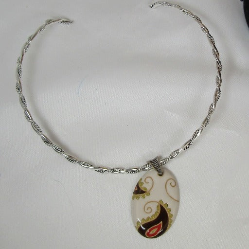 Handmade Cream Pendant Choker Necklace - VP's Jewelry