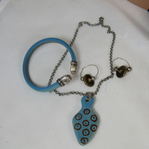 Turquoise Kazuri Pendant Necklace, Earring & Regaliz Bracelet - VP's Jewelry