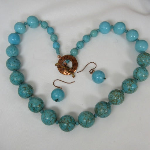 Chunky Turquoise Necklace Graduated Bead Necklace & Earrings - VP's Jewelry