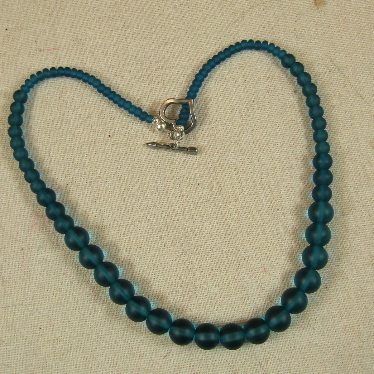 Classic Sea Glass Graduating Beaded Necklace in Peacock