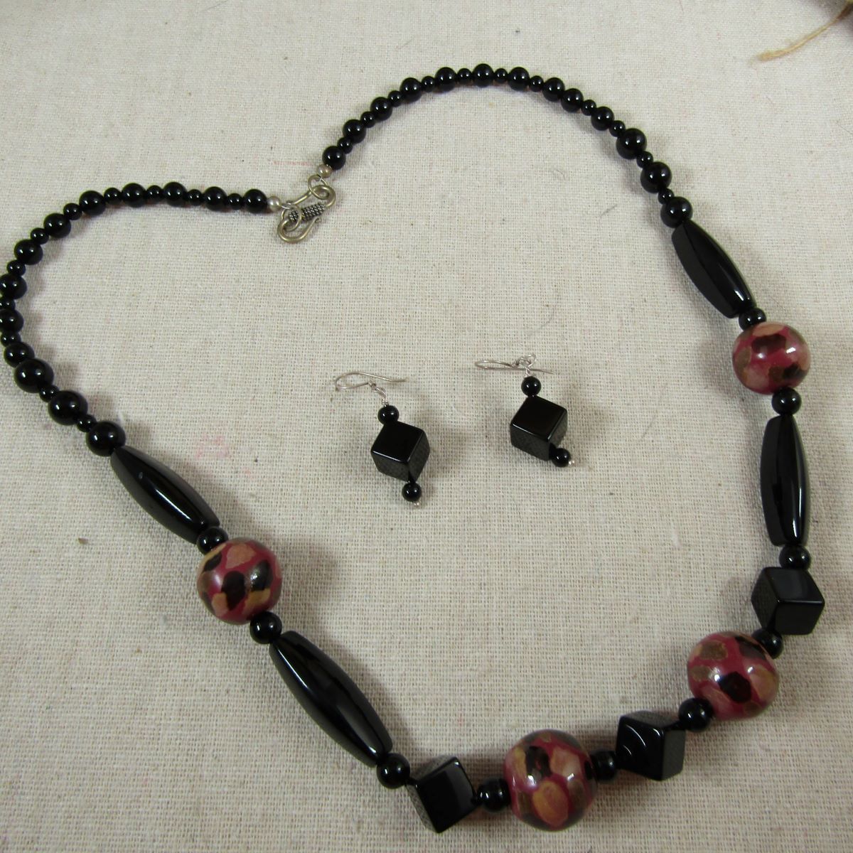 Onyx Necklace With Fair Trade Kazuri Bead Accents & Earrings - VP's Jewelry 
