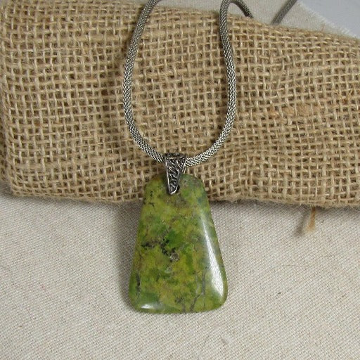 Rare Jasper Prima Verde Gemstone Pendant Necklace - VP's Jewelry