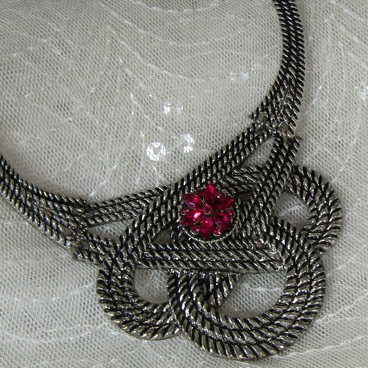 Silver Collar Necklace with Crystal Accent - VP's Jewelry