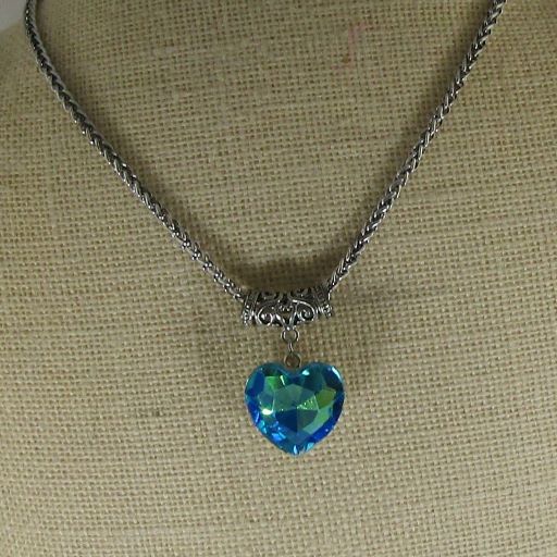 Blue Crystal Heart Pendant Necklace - VP's Jewelry