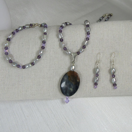 Lilac Pearl Necklace with Lepidolite Pendant - VP's Jewelry