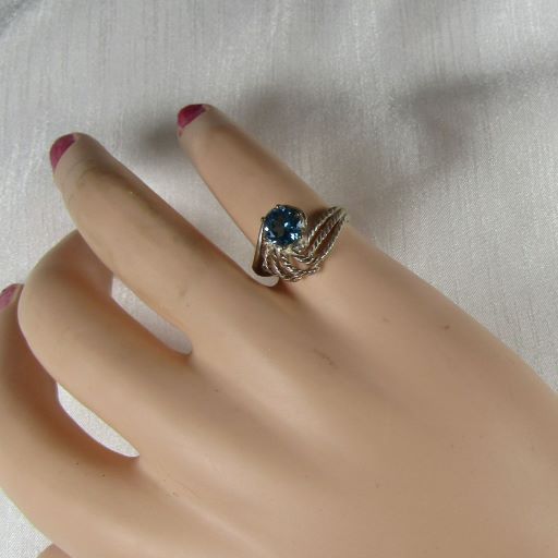 London Blue Topaz Gemstone Brilliant Cut Silver Ring Size 6