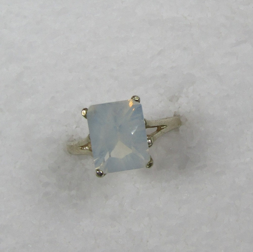 Quartz ring