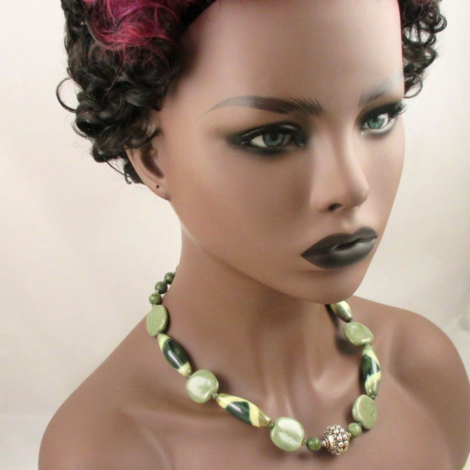 Shimmering Green Fashion Kazuri Bead and Serpentine Necklace