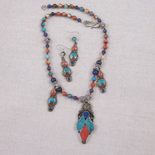 Boho Tibetan Turquoise Inlay Pendant Necklace & Earrings - VP's Jewelry