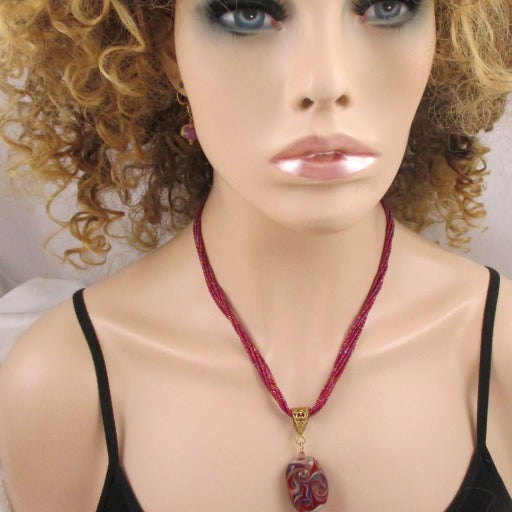 Maroon Designer Handmade Pendant Necklace Earrings & Bracelet - VP's Jewelry
