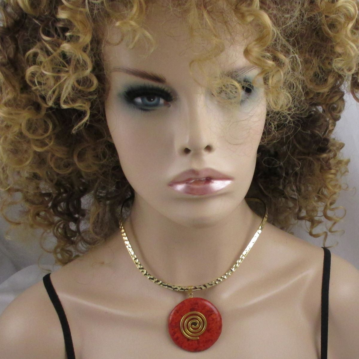 Red Gemstone Pendant on Gold Neck Wire - VP's Jewelry