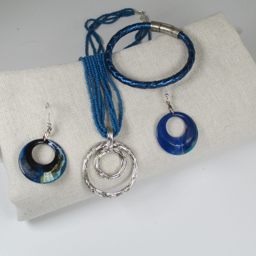 Necklace, Bracelet & Earrings Gift Set in Dark Blue - VP's Jewelry